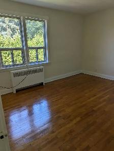 Large 1-Bed Apt for Rent in Oshawa near Costco - Photo 6