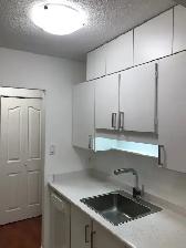 West End/Dec 1, Nice updated 1 Br Corner Unit/Parking/Beach - Photo 2