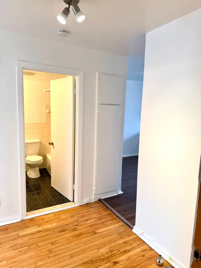 Grand 4 1/2 à louer , Anjou, Montréal, 1350,00/m