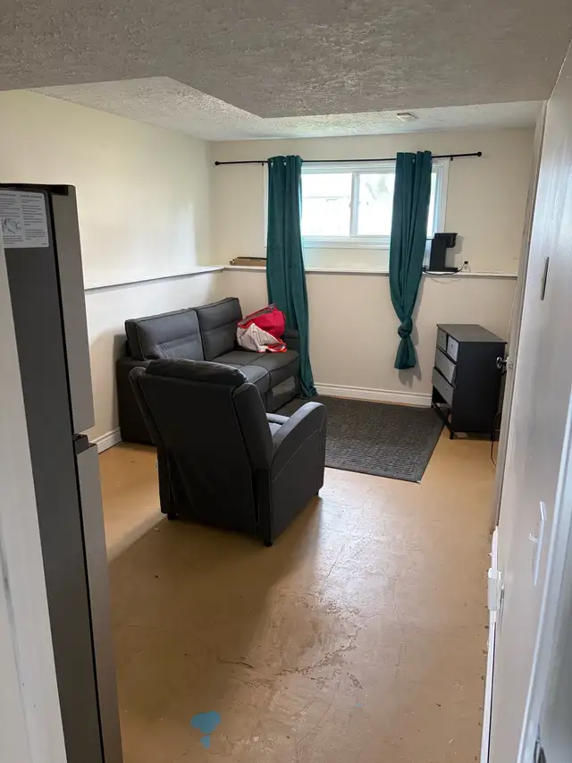 Pet friendly 2 bedroom Semi private basement  w/ Shared Kitchen