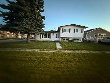 Pet friendly 2 bedroom Semi private basement  w/ Shared Kitchen - Photo 6