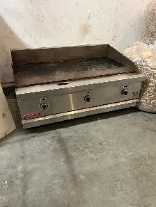 Vulcan 3 burner electric commercial grill