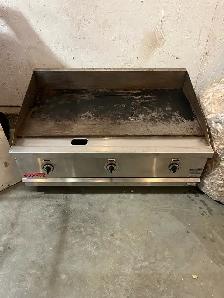 Vulcan 3 burner electric commercial grill - Photo 5