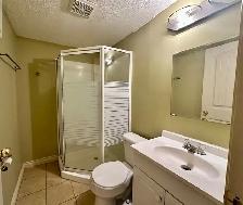 Nice 5 bedroom and 3.5 bathrooms for long-term rent in Lakeland - Photo 22