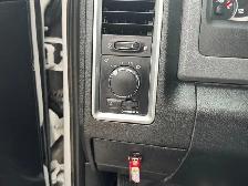 2016 Ram 3500 SLT - Photo 15