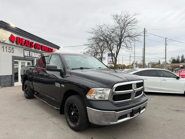 2014 Ram 1500 4WD Crew Cab 140.5' ST