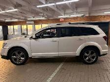 2017 Dodge Journey Crossroad - Photo 4