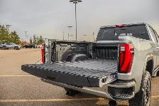 2026 GMC Sierra 3500HD Denali Ultimate - Photo 8