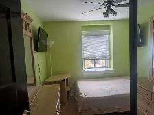 Room (Furnished) Short or Long Stay @ St. Clair W & Oakwood $780 - Photo 6