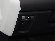 2026 Land Rover Defender 110 P300 S | NAV | SUNROOF - Photo 9