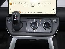 2026 Land Rover Defender 110 P300 S | NAV | SUNROOF - Photo 15