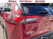 2024 Toyota RAV4 XLE | AWD | CLEAN CARFAX | NO ACCIDENTS | 1 OWN - Photo 11