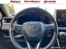 2024 Toyota RAV4 XLE | AWD | CLEAN CARFAX | NO ACCIDENTS | 1 OWN - Photo 14