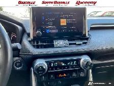 2024 Toyota RAV4 XLE | AWD | CLEAN CARFAX | NO ACCIDENTS | 1 OWN - Photo 19