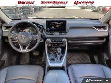 2024 Toyota RAV4 XLE | AWD | CLEAN CARFAX | NO ACCIDENTS | 1 OWN - Photo 24