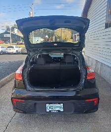 2017 Kia Rio - Photo 5
