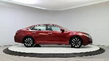 2018 Nissan Altima 2.5 SV - Photo 2