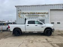 2016 Ram 2500 SLT Crew Cab 6.4L V8 | No Reported Accidents | Com - Photo 4
