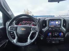 2022 Chevrolet Silverado 3500HD LT Crew Cab 6.6L V8 Diesel | Com - Photo 15