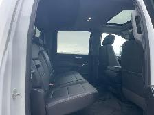 2022 Chevrolet Silverado 3500HD LT Crew Cab 6.6L V8 Diesel | Com - Photo 23