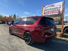2022 Chrysler Pacifica Limited - Photo 3