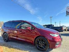 2022 Chrysler Pacifica Limited - Photo 8