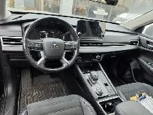 2024 Mitsubishi Outlander - Photo 3