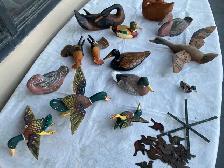 11  wood DUCKS   1 copper BIRDHANGER 1 set hanging DUCKS