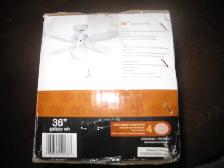 NEW IN BOX 36'CANARM WHITE 4 BLADE WITH LIGHTS 3 SPEED FWD & REV - Photo 2