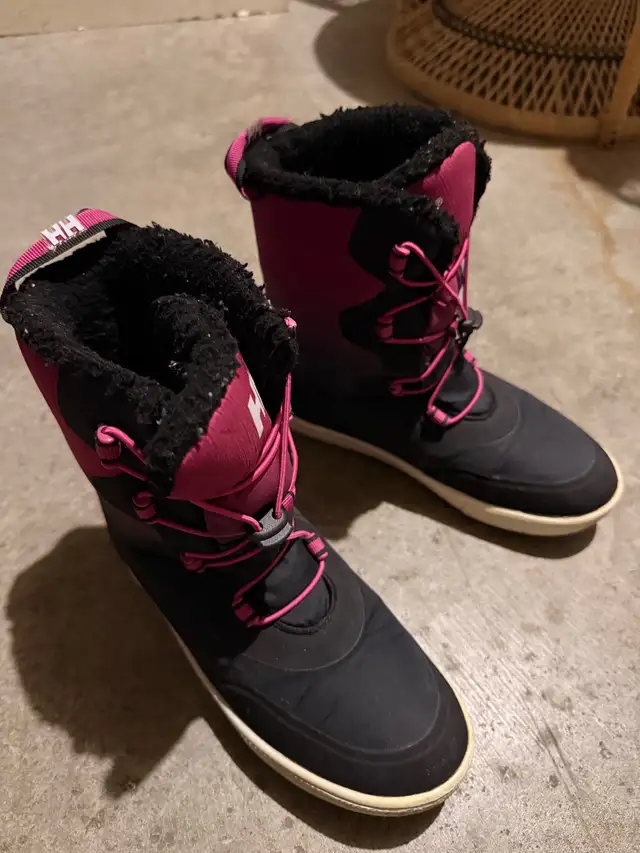 Girls winter boots