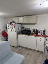 TWO BEDROOM BASEMENT - Photo 3