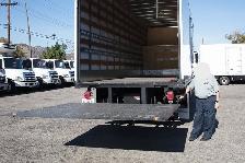 NOW HIRING – AZ CITY DRIVER In Canada Cartage (BRAMPTON) - Photo 2