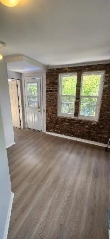 Riverside 1 Bed   Den | Cambridge Apartment | $1,795 all-in - Photo 3