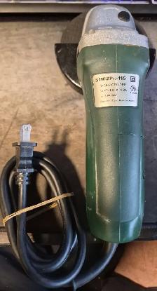 4-1/2' ANGLE GRINDER – TESTED – NEW CUTTING WHEEL – $20 OBO - Photo 2