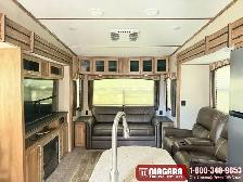 2018 KEYSTONE LAREDO 325RL Fifth Wheel - Photo 4