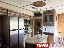 2018 KEYSTONE LAREDO 325RL Fifth Wheel - Photo 5