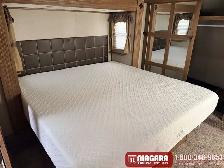 2018 KEYSTONE LAREDO 325RL Fifth Wheel - Photo 7