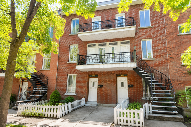 Charming 3½ Near Parc La Fontaine – $1,290 | 514-605-1262
