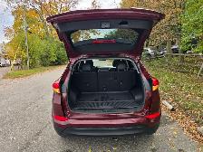 2017 Hyundai Tucson AWD 4dr 2.0L SE - Photo 9
