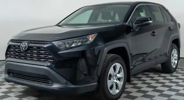 Immaculate 2024 Rav4 LE