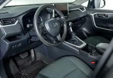 Immaculate 2024 Rav4 LE - Photo 7
