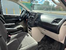 2012 Dodge Grand Caravan SXT-WHEELCHAIR ACCESSIBLE VAN-WARRANTY - Photo 19