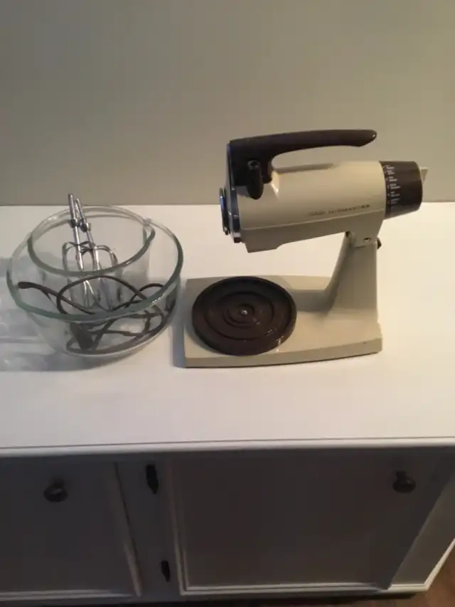 For Sale: Mix Master