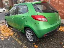 113000 KM mazda2 GX auto full aucune rouille - Photo 4