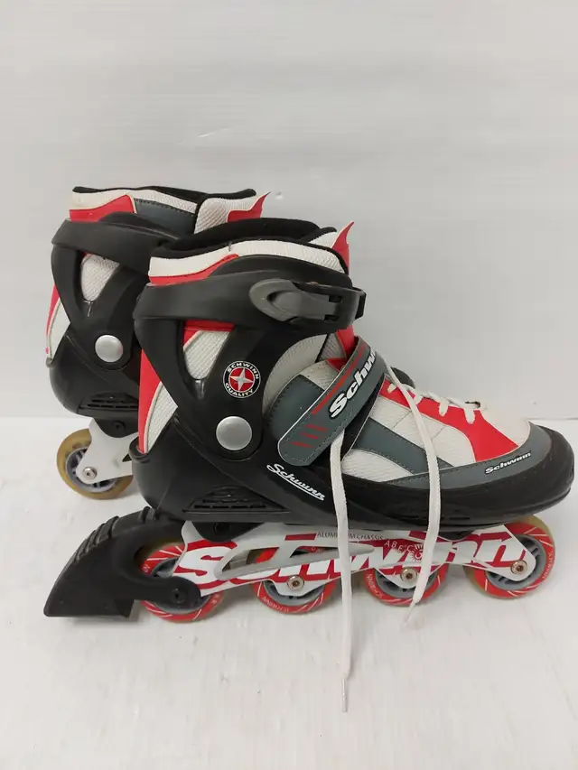 (N91605-1) Schwinn 10.11 Rollerblades