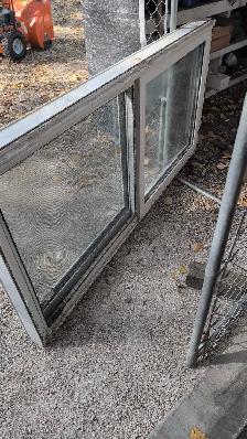 69.5' x 34' PVC slider window - Photo 2