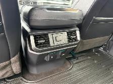 2022 Ford F-150 LARIAT SUPERCREW 4WD - Photo 9