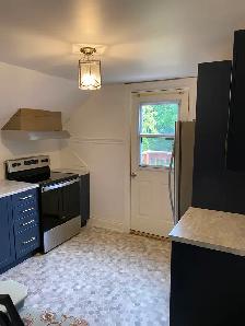 One bedroom plus den for rent in Port Hope - Photo 12