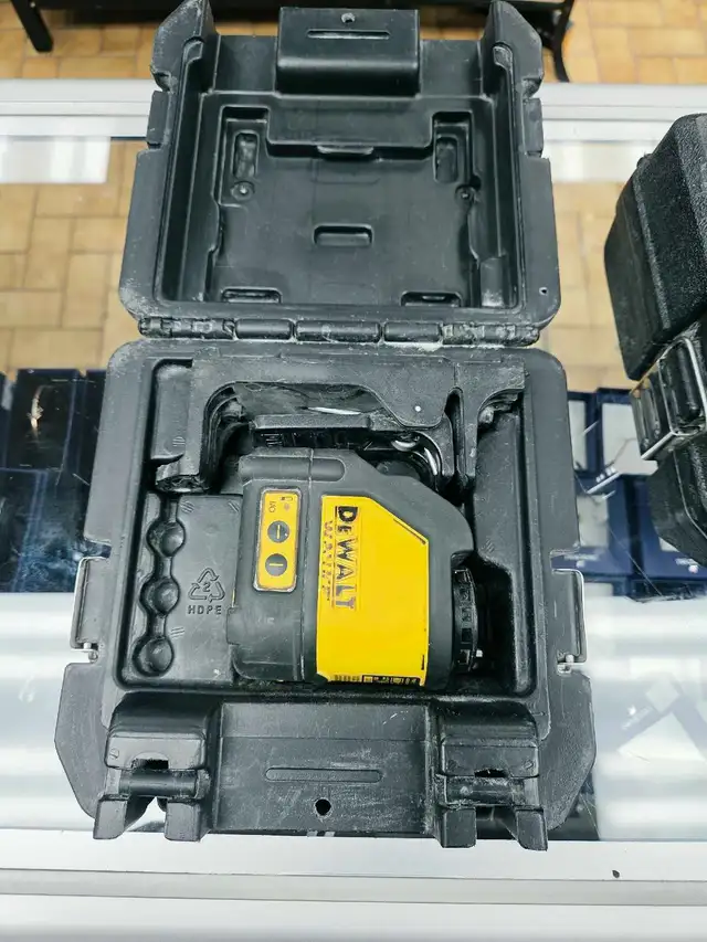 laser dewalt