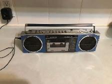 Boombox bleu sanyo 1980
